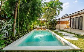 Berapi Villa By Evdekimi Ubud
